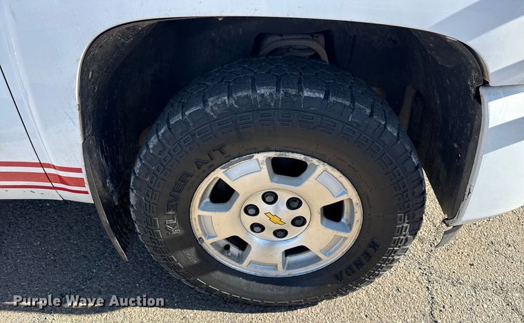 image for item EU4106 2010 Chevrolet Silverado 1500 Ext. Cab pickup truck