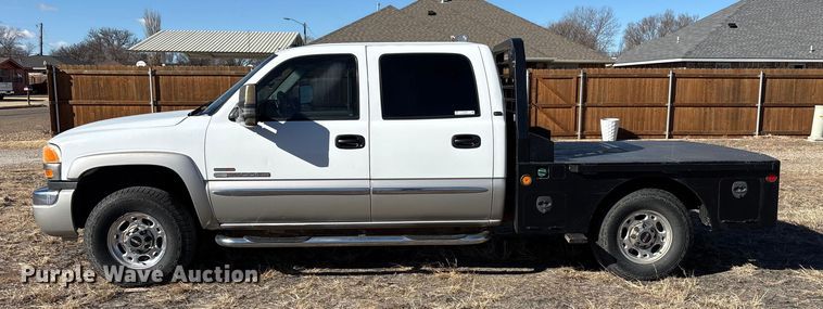 image for item EU4844 2005 GMC Sierra Crew Cab flatbed pickup truck