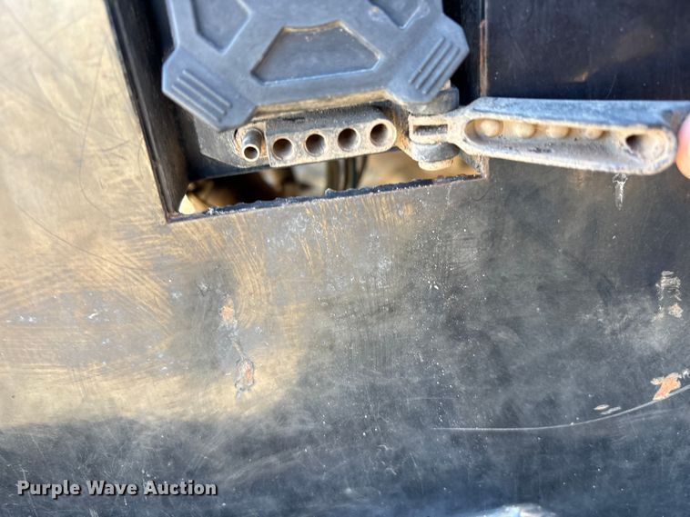 image for item EU4844 2005 GMC Sierra Crew Cab flatbed pickup truck