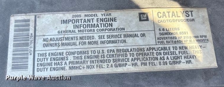 image for item EU4844 2005 GMC Sierra Crew Cab flatbed pickup truck