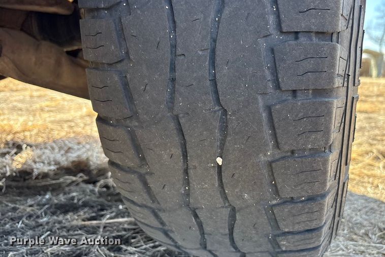 image for item EU4844 2005 GMC Sierra Crew Cab flatbed pickup truck