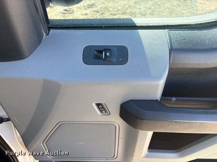 image for item EU4851 2017 Ford F150 Ext. Cab pickup truck