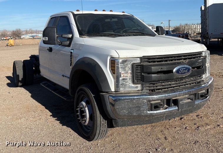 image for item EU4852 2019 Ford F450 Super Duty Crew Cab truck cab and chassis