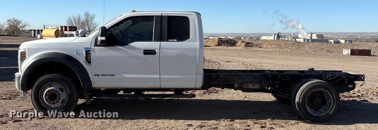 image for item EU4852 2019 Ford F450 Super Duty Crew Cab truck cab and chassis