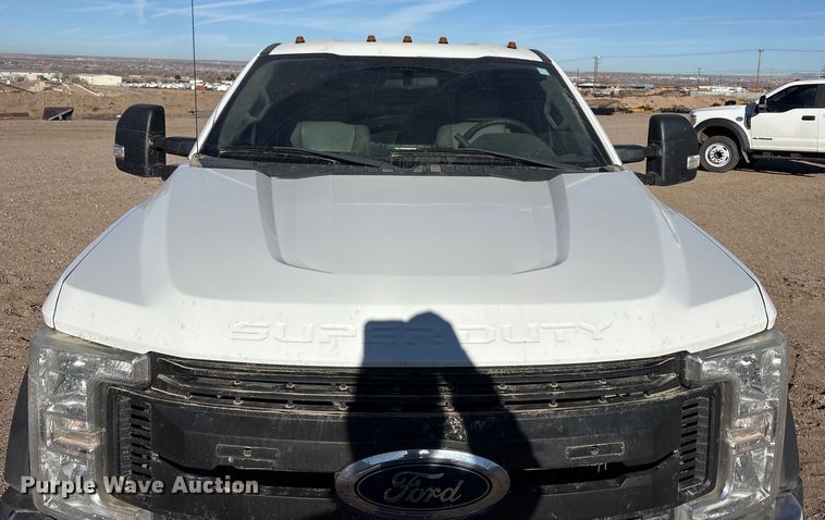 image for item EU4852 2019 Ford F450 Super Duty Crew Cab truck cab and chassis