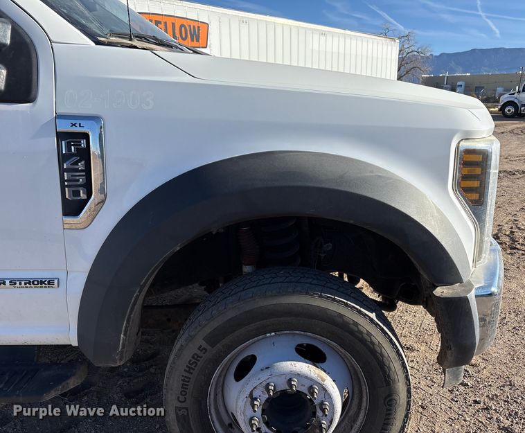 image for item EU4852 2019 Ford F450 Super Duty Crew Cab truck cab and chassis