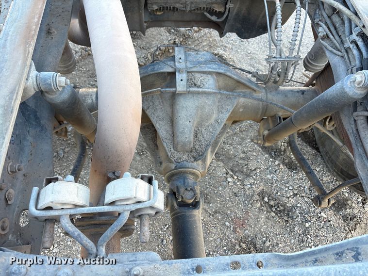 image for item EU4852 2019 Ford F450 Super Duty Crew Cab truck cab and chassis