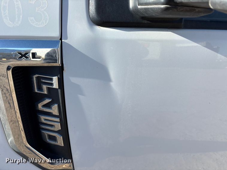 image for item EU4852 2019 Ford F450 Super Duty Crew Cab truck cab and chassis