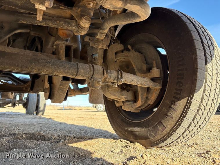 image for item EU4852 2019 Ford F450 Super Duty Crew Cab truck cab and chassis