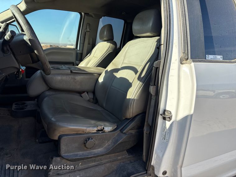 image for item EU4852 2019 Ford F450 Super Duty Crew Cab truck cab and chassis