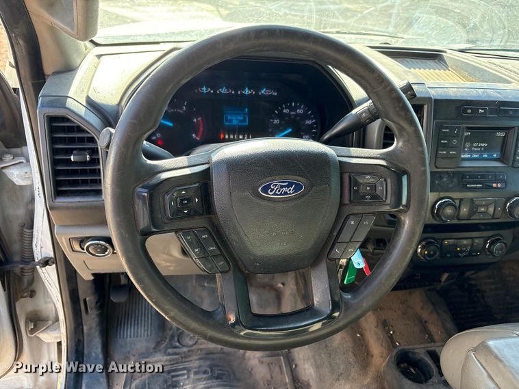 image for item EU4852 2019 Ford F450 Super Duty Crew Cab truck cab and chassis