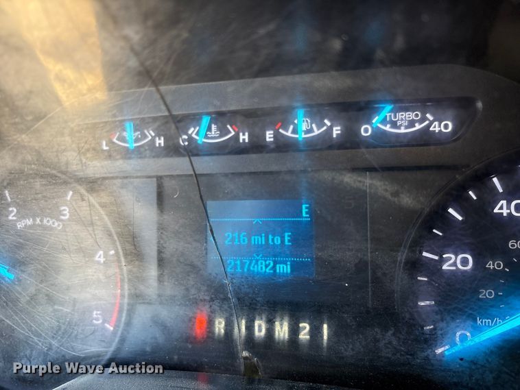 image for item EU4852 2019 Ford F450 Super Duty Crew Cab truck cab and chassis