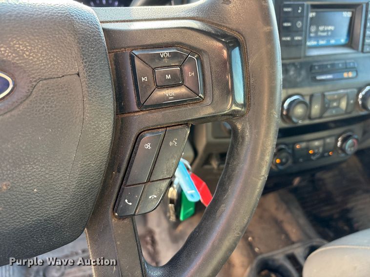 image for item EU4852 2019 Ford F450 Super Duty Crew Cab truck cab and chassis