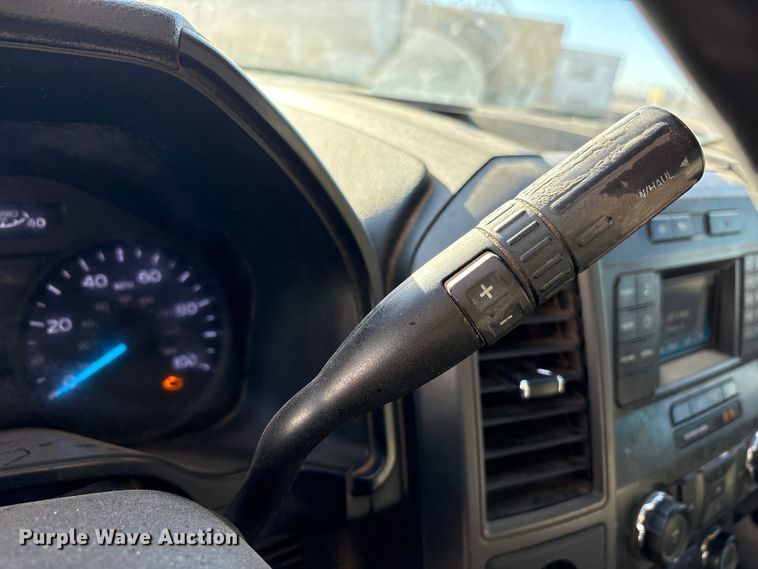 image for item EU4852 2019 Ford F450 Super Duty Crew Cab truck cab and chassis