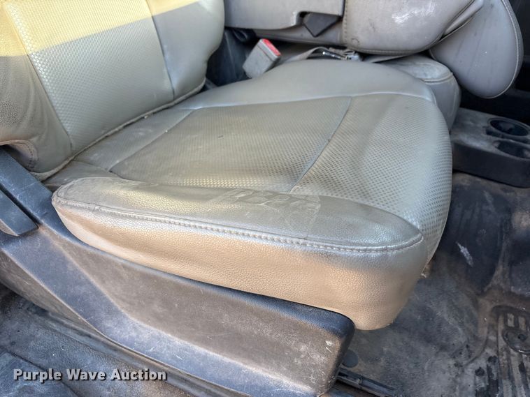 image for item EU4852 2019 Ford F450 Super Duty Crew Cab truck cab and chassis