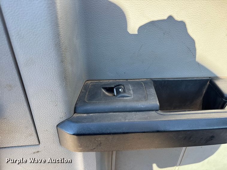 image for item EU4852 2019 Ford F450 Super Duty Crew Cab truck cab and chassis