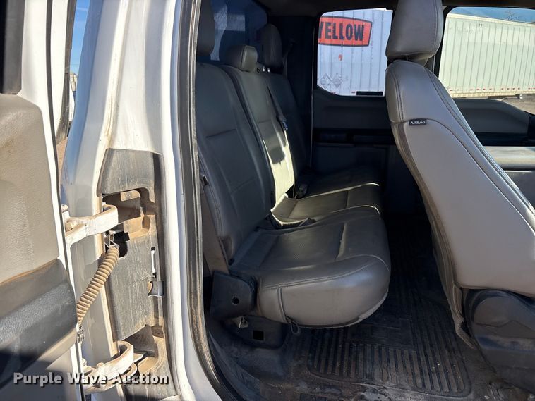 image for item EU4852 2019 Ford F450 Super Duty Crew Cab truck cab and chassis