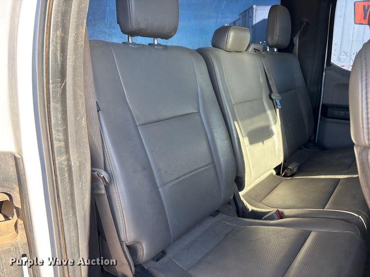 image for item EU4852 2019 Ford F450 Super Duty Crew Cab truck cab and chassis