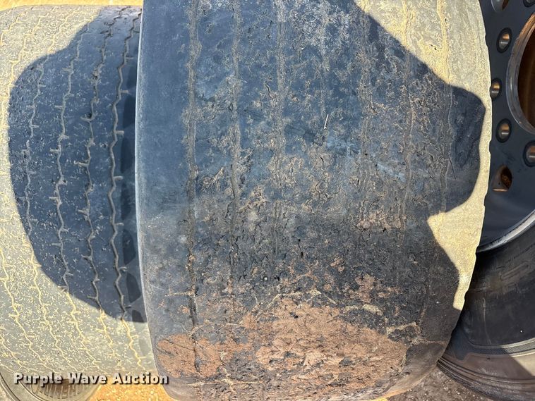 image for item EU4864 (6) 445/50R22.5 tires and wheels