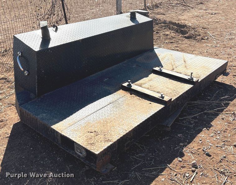 image for item EU4865 Fuel tank