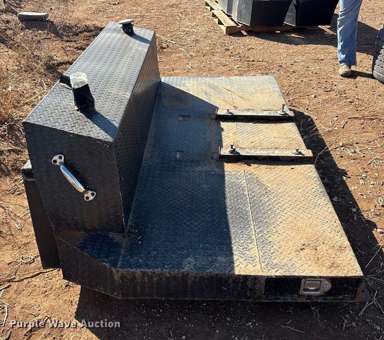 image for item EU4865 Fuel tank