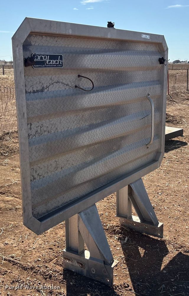 image for item EU4867 Headache rack