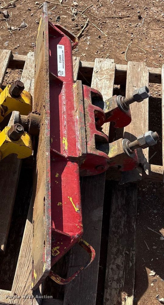 image for item EU4869 (2) piggyback hitch mounts