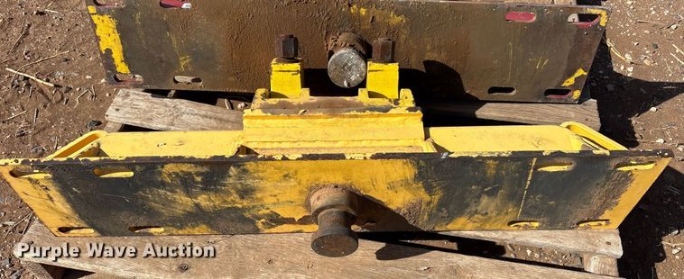 image for item EU4869 (2) piggyback hitch mounts