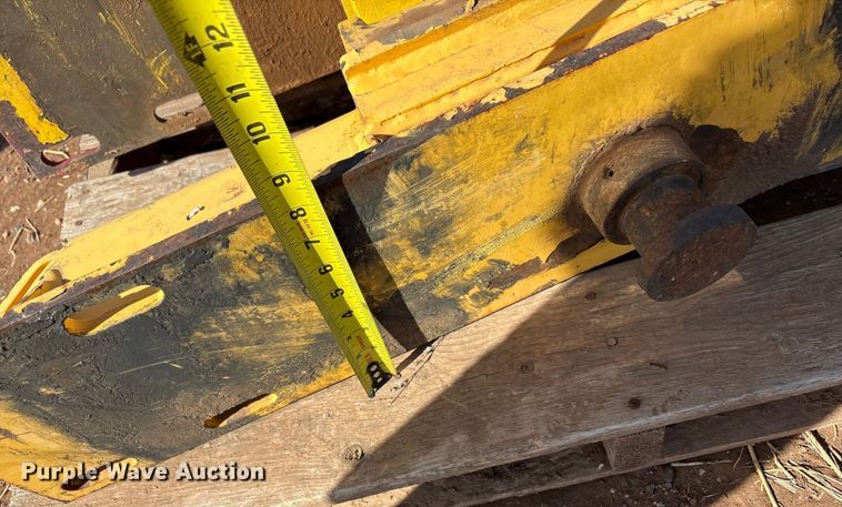 image for item EU4869 (2) piggyback hitch mounts