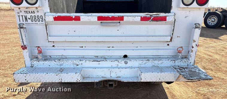 image for item EU4870 2009 GMC Sierra 3500HD utility bed pickup truck