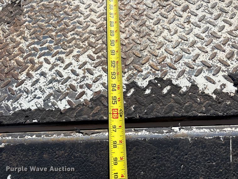 image for item EU4870 2009 GMC Sierra 3500HD utility bed pickup truck