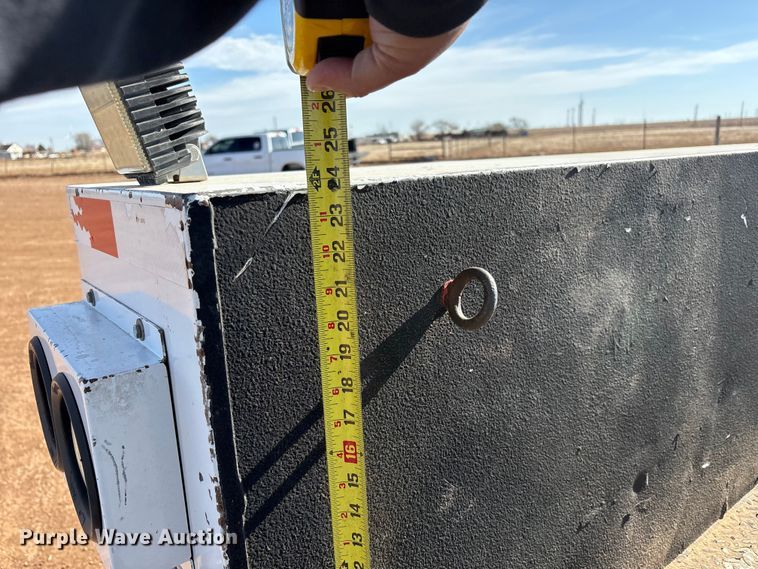 image for item EU4870 2009 GMC Sierra 3500HD utility bed pickup truck