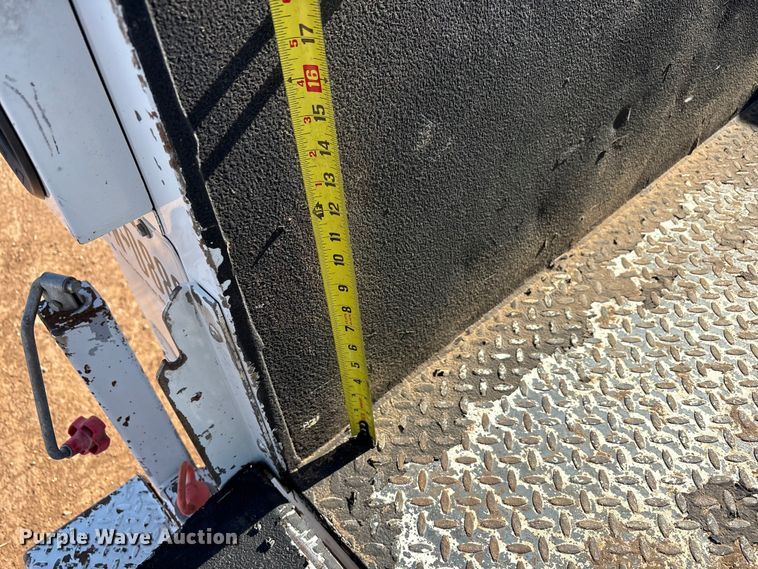 image for item EU4870 2009 GMC Sierra 3500HD utility bed pickup truck