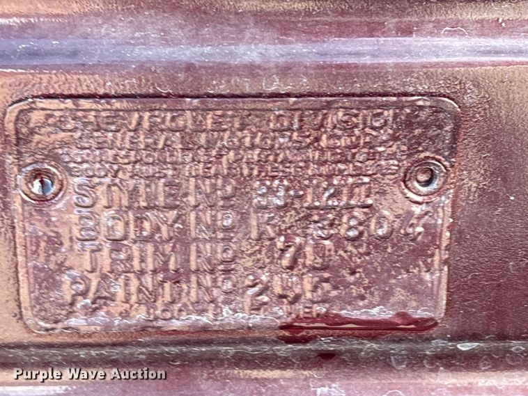 image for item EU7156 1939 Chevrolet sedan