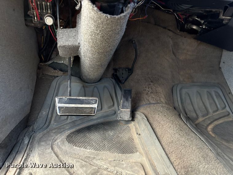 image for item EU7156 1939 Chevrolet sedan