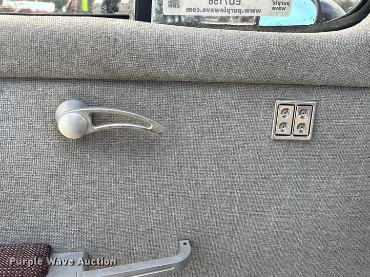 image for item EU7156 1939 Chevrolet sedan