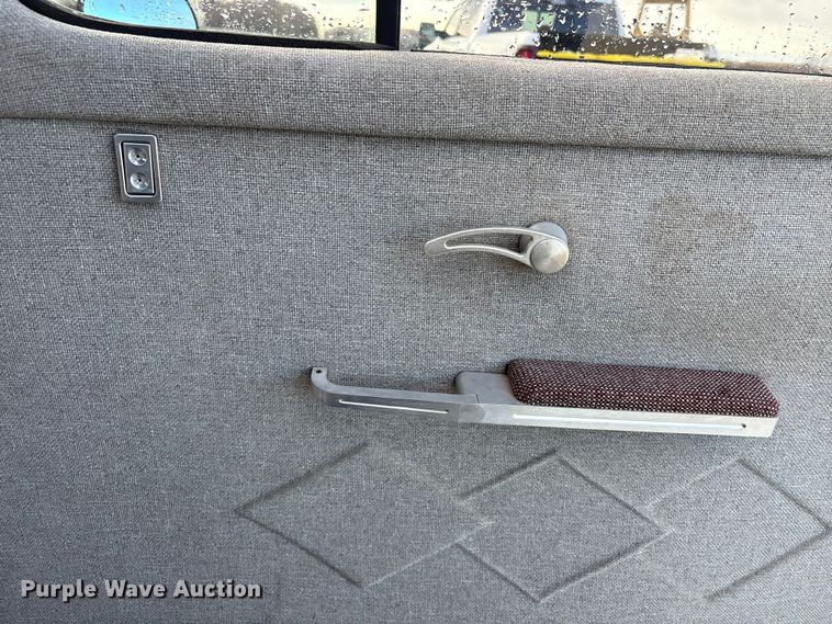 image for item EU7156 1939 Chevrolet sedan