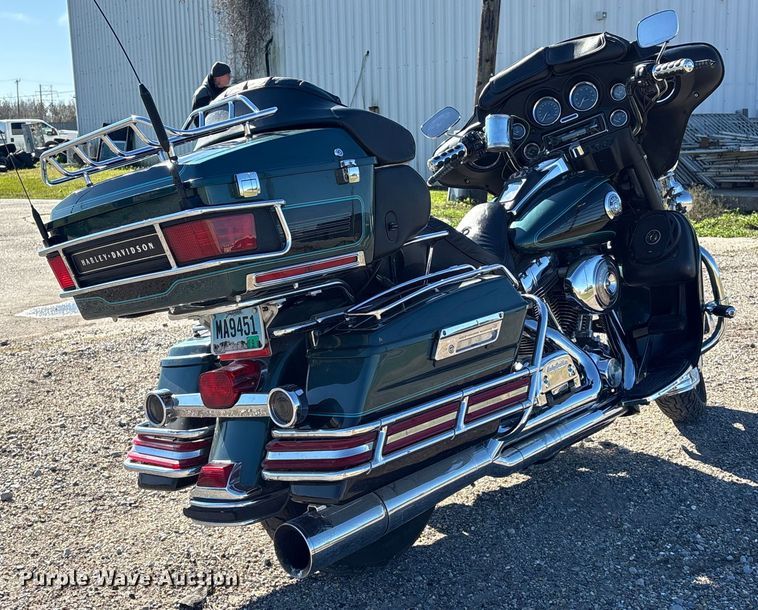 image for item EU7342 2002 Harley-Davidson Electra Glide Ultra Classic  motorcycle