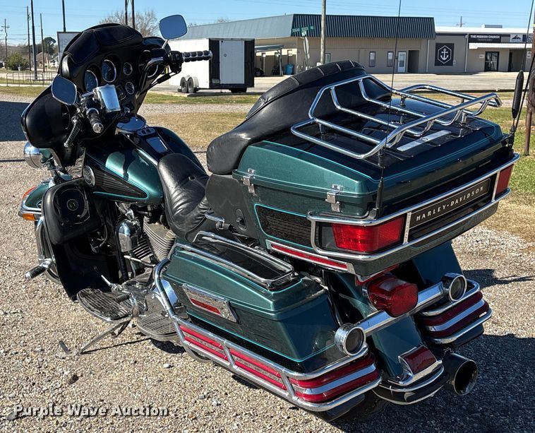 image for item EU7342 2002 Harley-Davidson Electra Glide Ultra Classic  motorcycle
