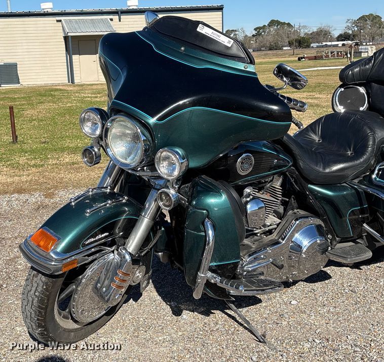 image for item EU7342 2002 Harley-Davidson Electra Glide Ultra Classic  motorcycle