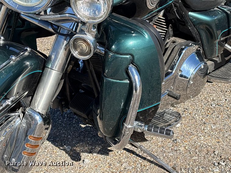 image for item EU7342 2002 Harley-Davidson Electra Glide Ultra Classic  motorcycle