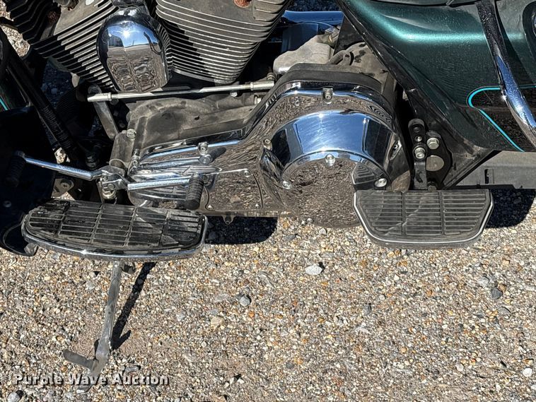 image for item EU7342 2002 Harley-Davidson Electra Glide Ultra Classic  motorcycle