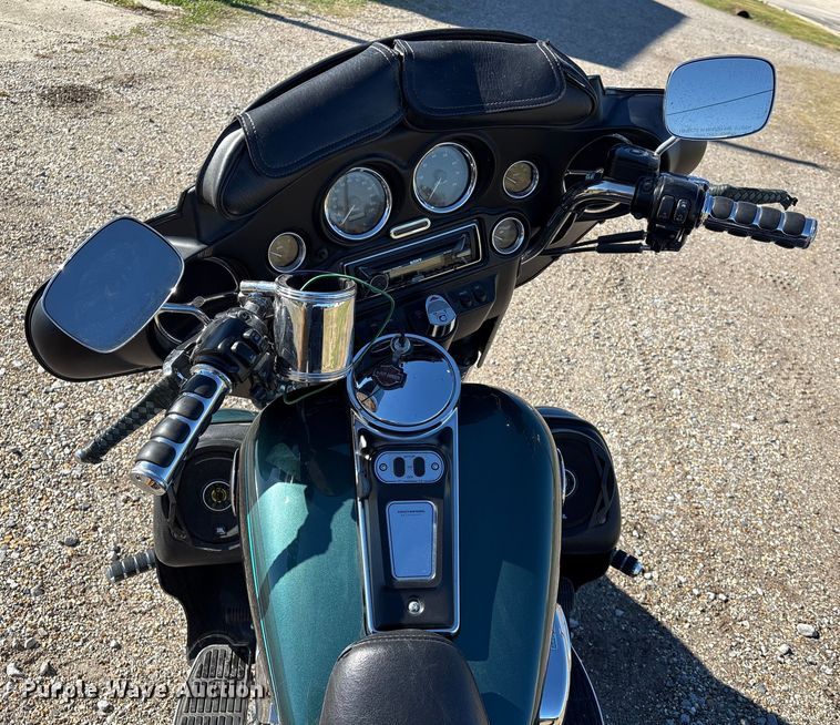 image for item EU7342 2002 Harley-Davidson Electra Glide Ultra Classic  motorcycle