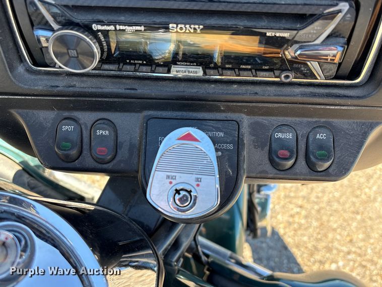 image for item EU7342 2002 Harley-Davidson Electra Glide Ultra Classic  motorcycle