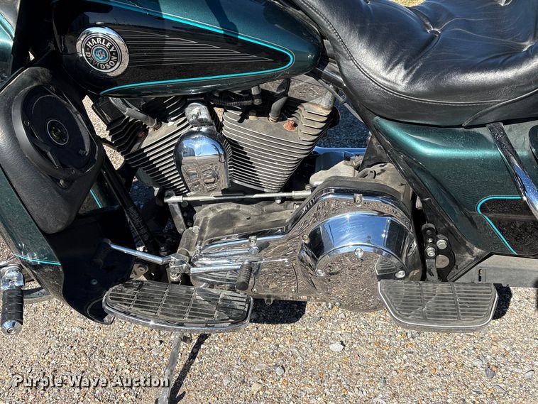 image for item EU7342 2002 Harley-Davidson Electra Glide Ultra Classic  motorcycle