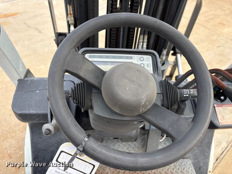 image for item EU7381 2016 UniCarriers PF50 forklift