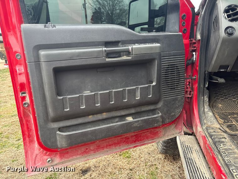 image for item EV2674 2011 Ford F250 Crew Cab pickup truck