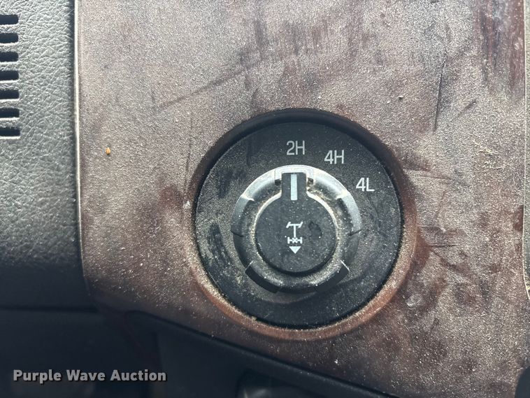 image for item EV2674 2011 Ford F250 Crew Cab pickup truck