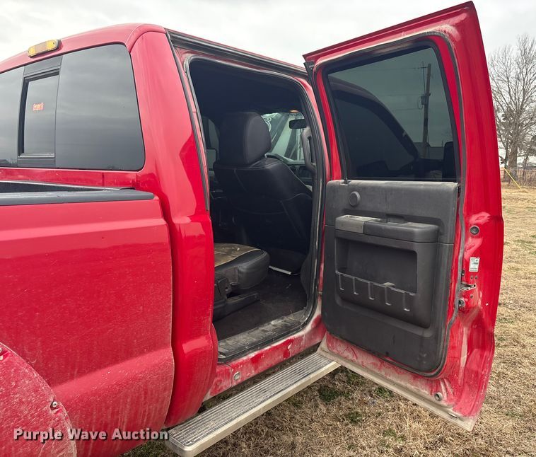 image for item EV2674 2011 Ford F250 Crew Cab pickup truck