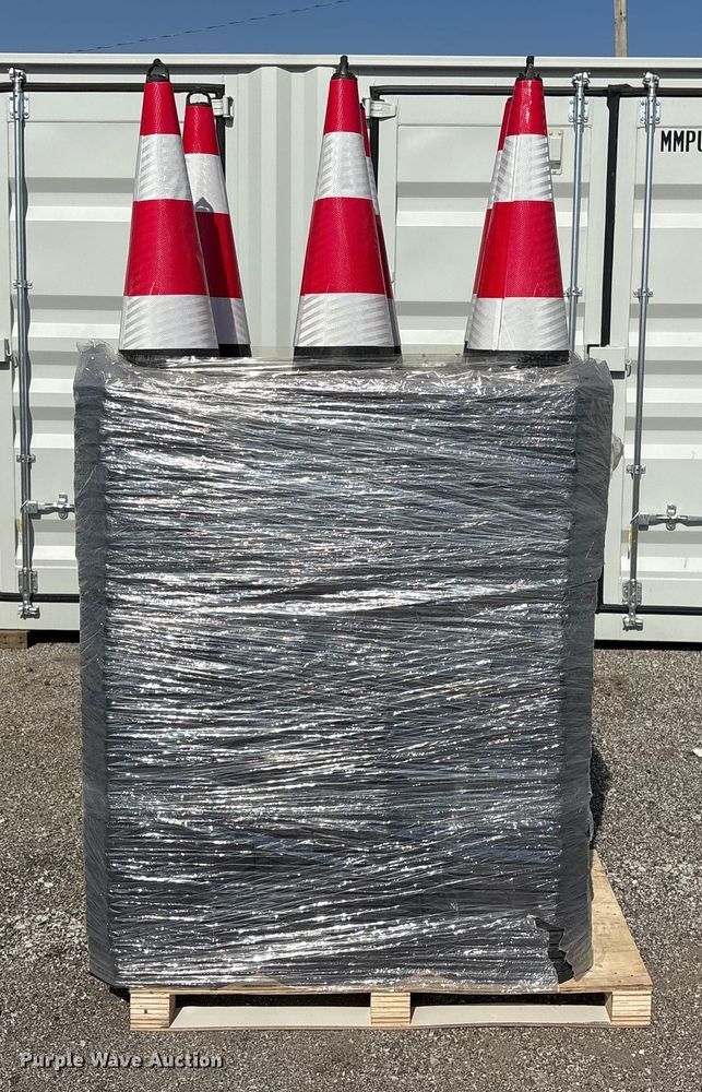 image for item EV2708 (250) IRanch traffic cones